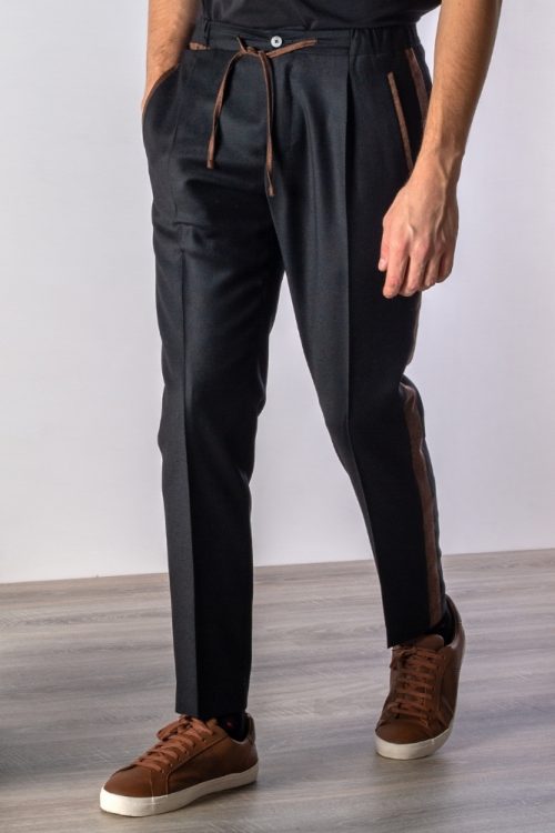 Trousers with coulisse - jogging fit - black wool